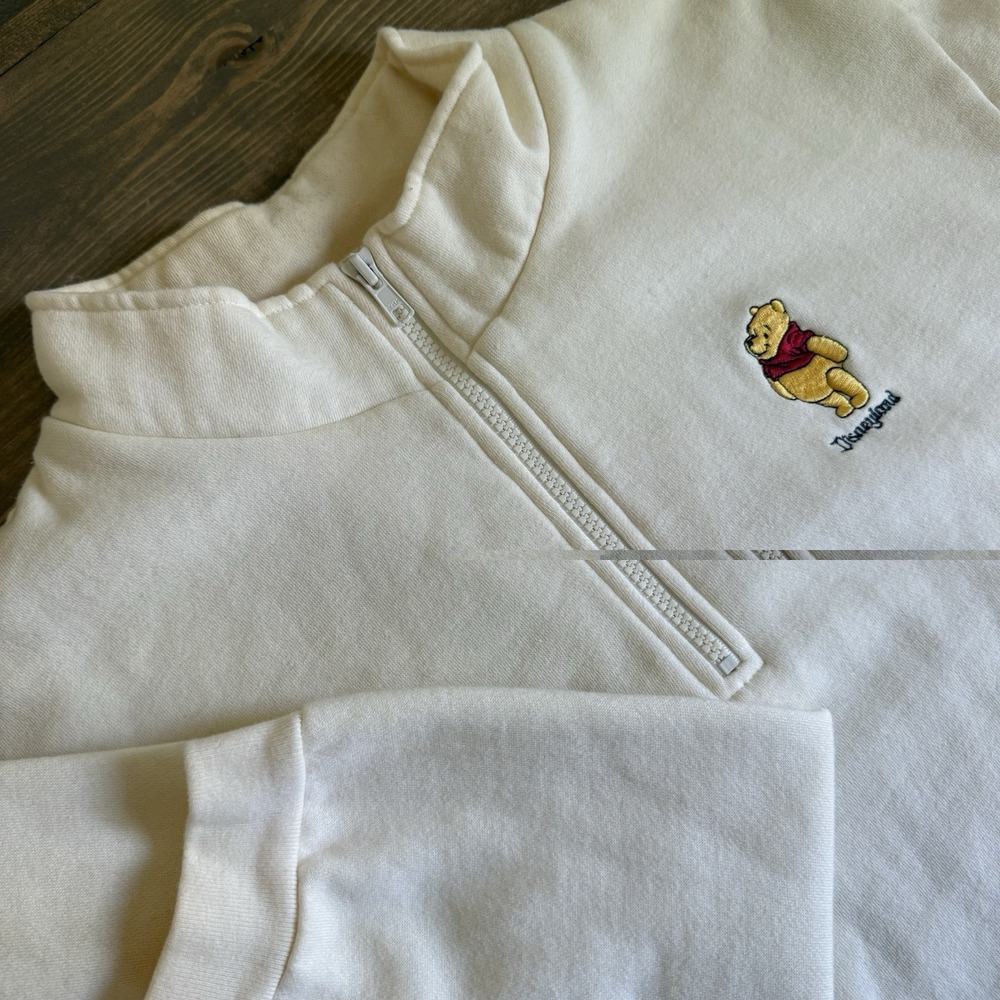 Disneyland Women's Large White Winnie The Pooh Vintage 1/4 Zip Pullover